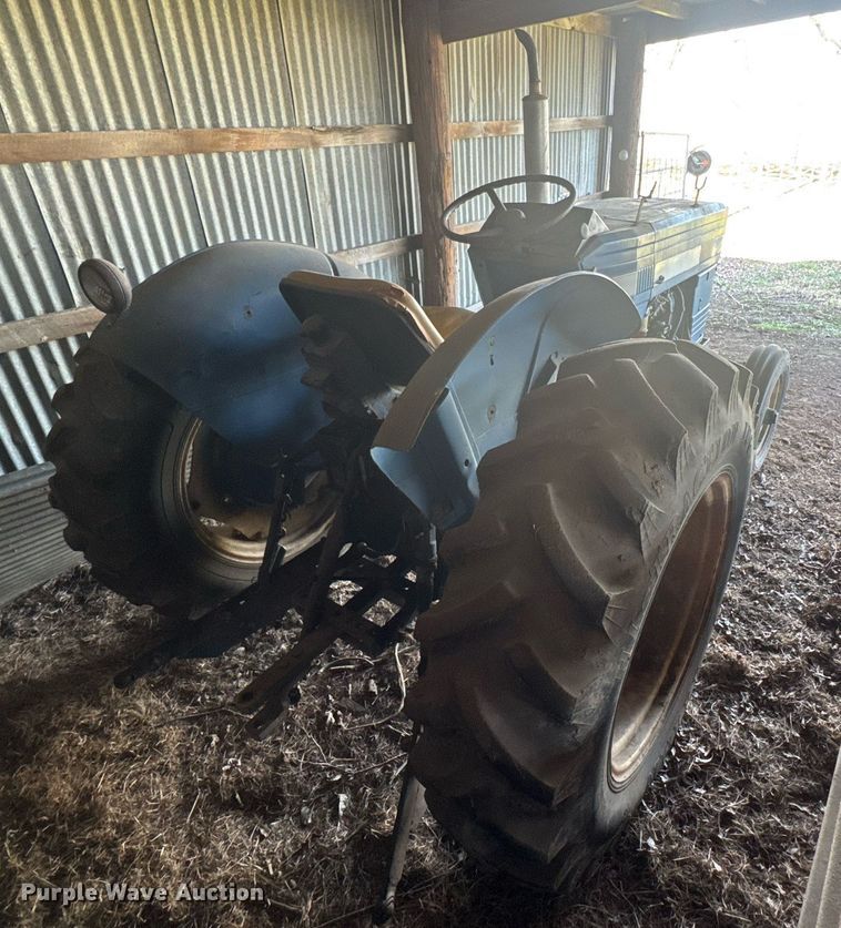 image for item DO0451 Long 1563 tractor