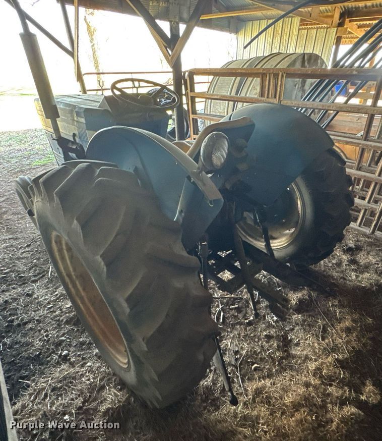 image for item DO0451 Long 1563 tractor