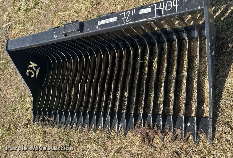 image for item DO0669 KC QT-SB-H72-F skid steer rock bucket