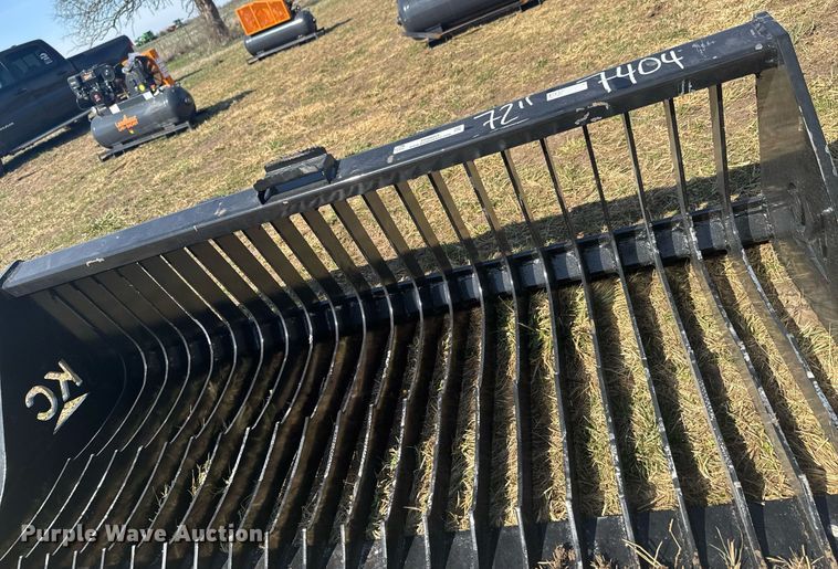 image for item DO0669 KC QT-SB-H72-F skid steer rock bucket