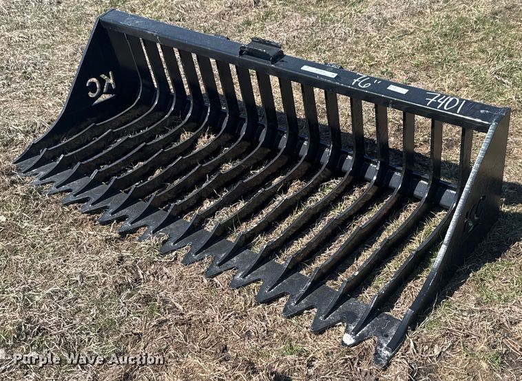 image for item DO0678 KC QT-SB-H76-V3 skid steer rock bucket