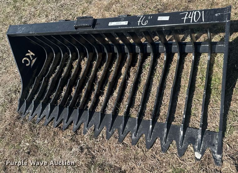 image for item DO0678 KC QT-SB-H76-V3 skid steer rock bucket