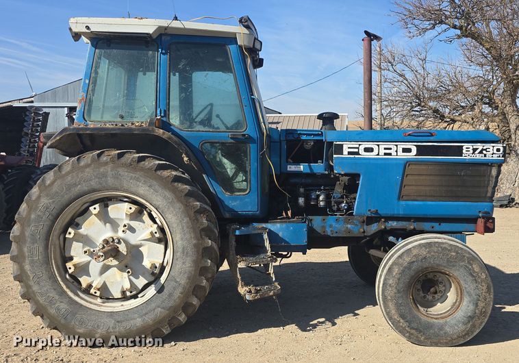 image for item DO7810 Ford 8730 tractor