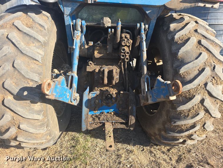 image for item DO7810 Ford 8730 tractor