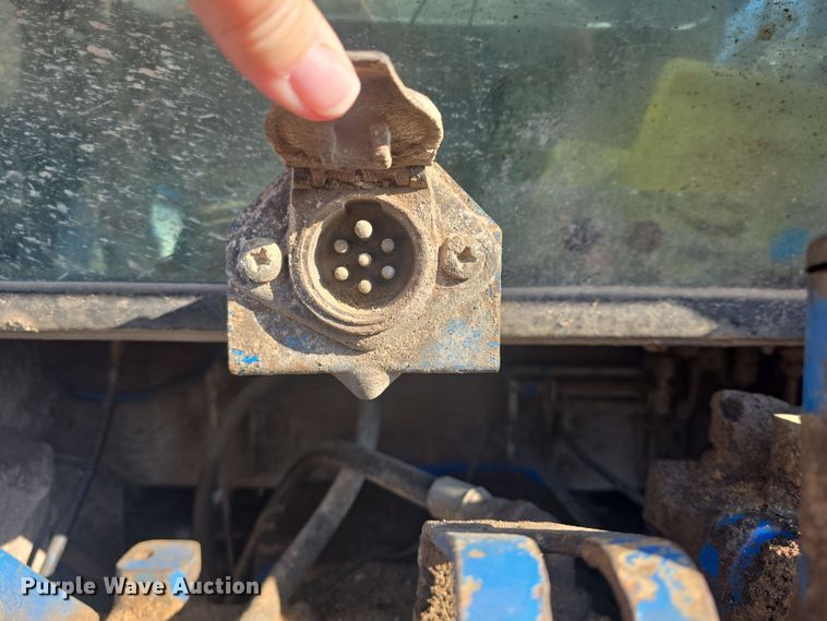 image for item DO7810 Ford 8730 tractor