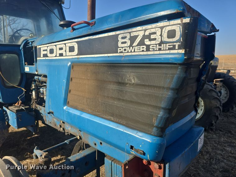 image for item DO7810 Ford 8730 tractor