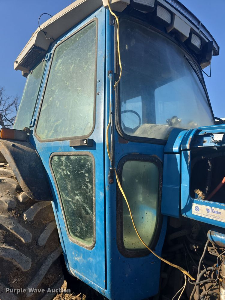 image for item DO7810 Ford 8730 tractor