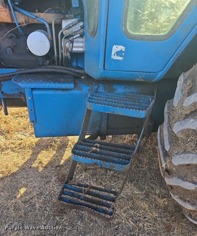 image for item DO7810 Ford 8730 tractor