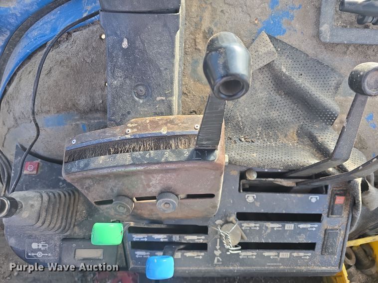 image for item DO7810 Ford 8730 tractor