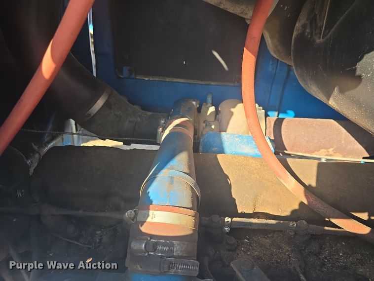 image for item DO7810 Ford 8730 tractor