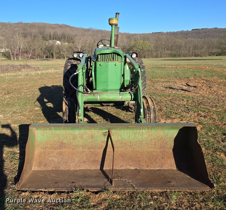 image for item DP6233 1966 John Deere 3020 tractor