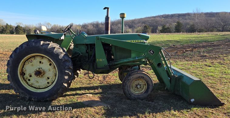 image for item DP6233 1966 John Deere 3020 tractor