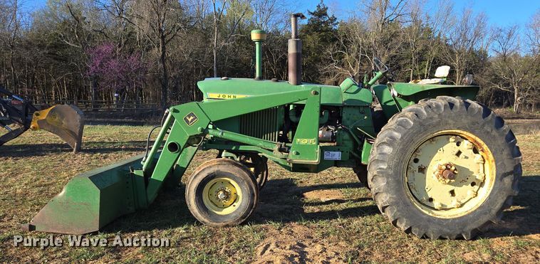 image for item DP6233 1966 John Deere 3020 tractor
