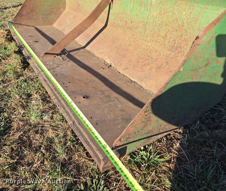 image for item DP6233 1966 John Deere 3020 tractor