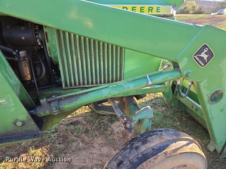 image for item DP6233 1966 John Deere 3020 tractor