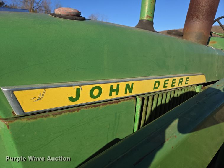 image for item DP6233 1966 John Deere 3020 tractor