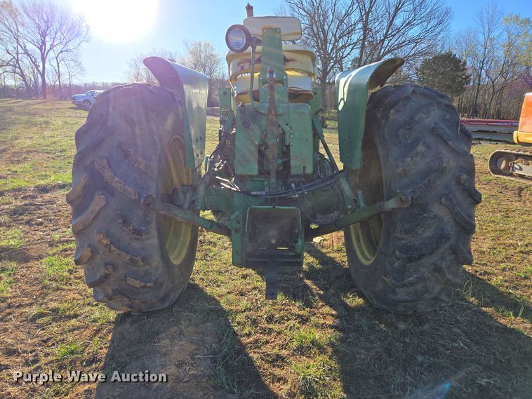 image for item DP6233 1966 John Deere 3020 tractor