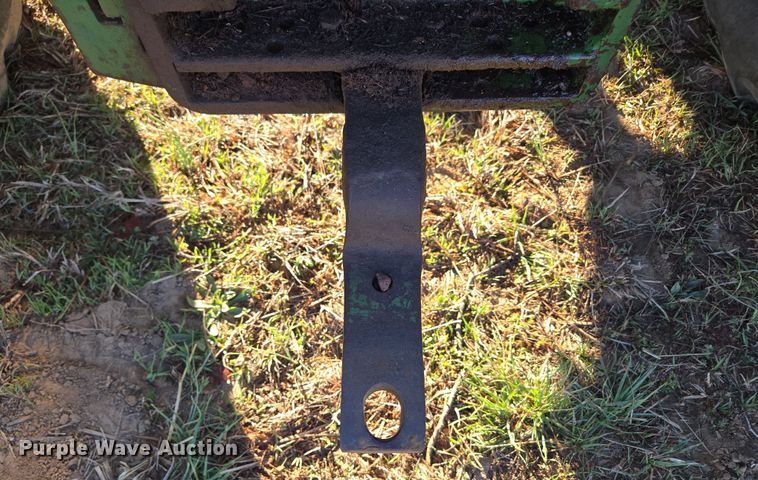 image for item DP6233 1966 John Deere 3020 tractor