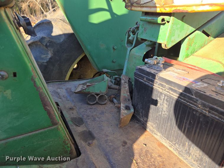 image for item DP6233 1966 John Deere 3020 tractor