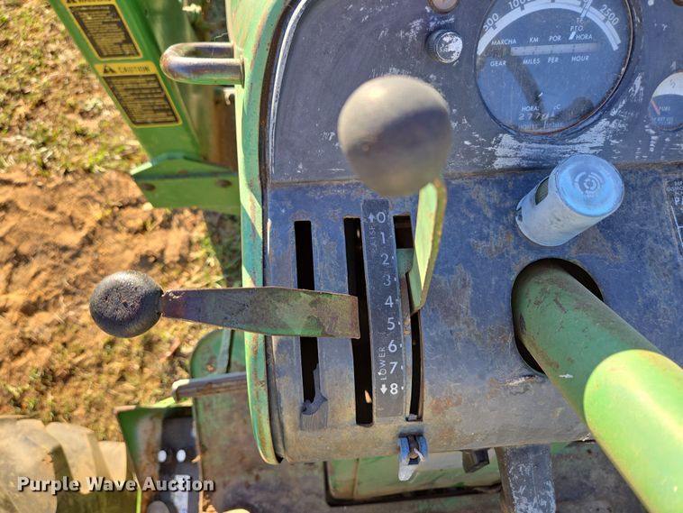 image for item DP6233 1966 John Deere 3020 tractor