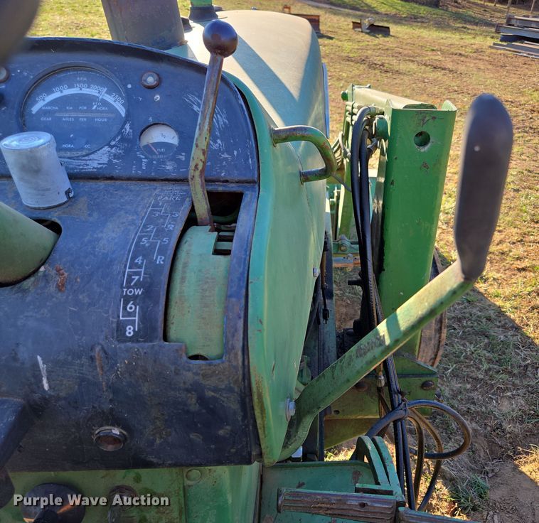 image for item DP6233 1966 John Deere 3020 tractor