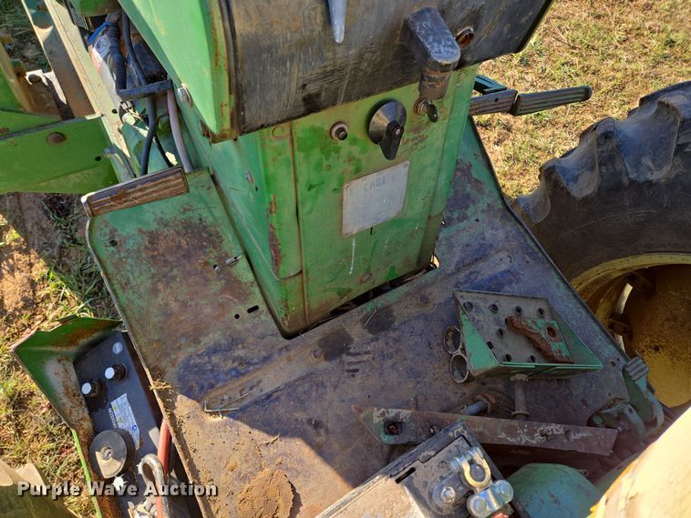 image for item DP6233 1966 John Deere 3020 tractor
