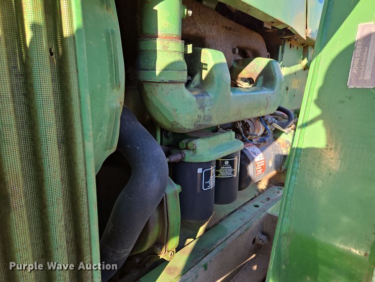 image for item DP6233 1966 John Deere 3020 tractor