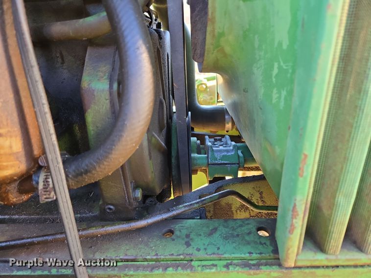 image for item DP6233 1966 John Deere 3020 tractor