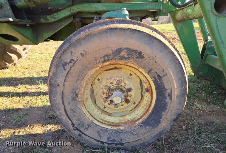 image for item DP6233 1966 John Deere 3020 tractor