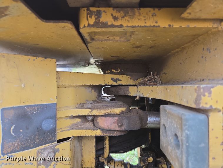 image for item DP6242 1999 Blount Hydro-AX 621E mulcher