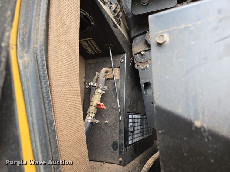 image for item DP6242 1999 Blount Hydro-AX 621E mulcher