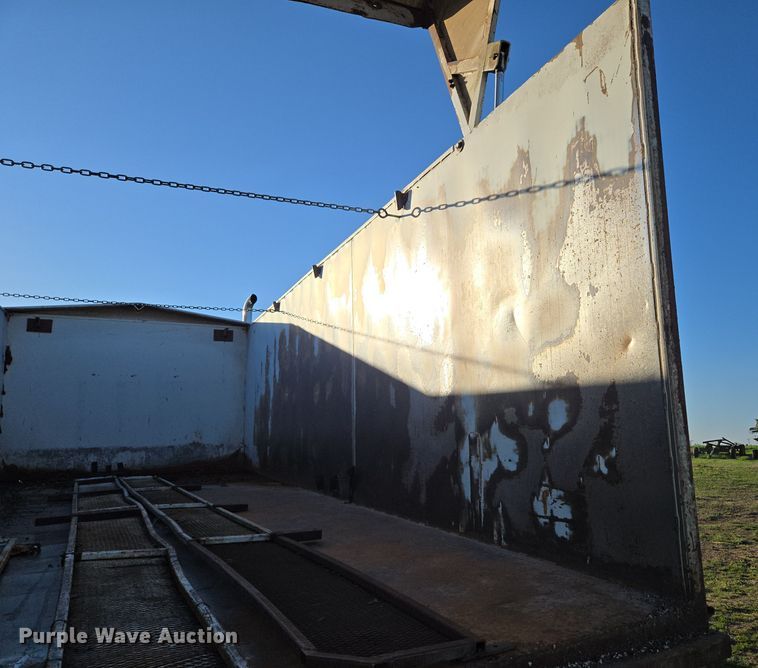 image for item DP6245 1991 International 8100  grain truck