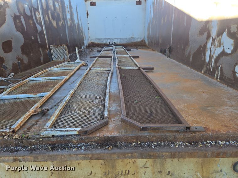 image for item DP6245 1991 International 8100  grain truck