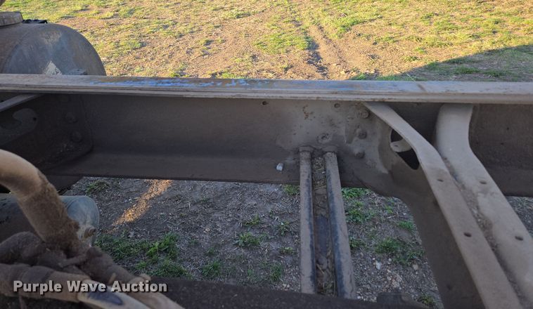 image for item DP6245 1991 International 8100  grain truck