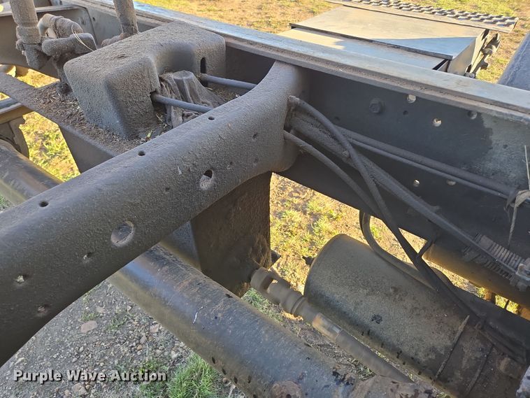 image for item DP6245 1991 International 8100  grain truck