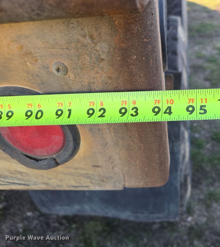 image for item DP6245 1991 International 8100  grain truck