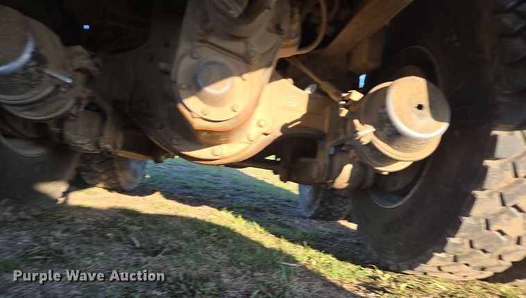 image for item DP6245 1991 International 8100  grain truck