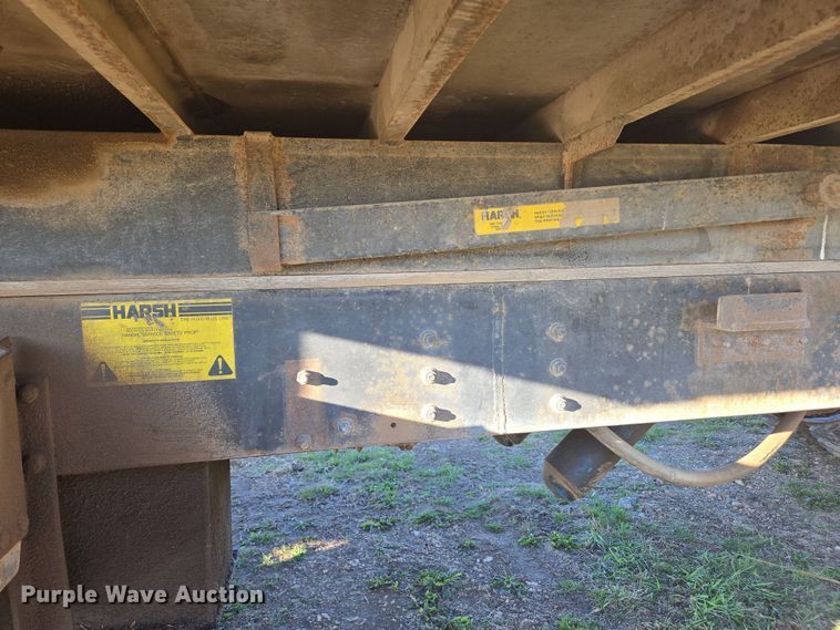 image for item DP6245 1991 International 8100  grain truck