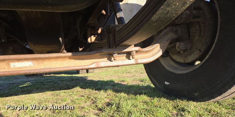 image for item DP6245 1991 International 8100  grain truck