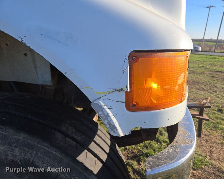 image for item DP6245 1991 International 8100  grain truck