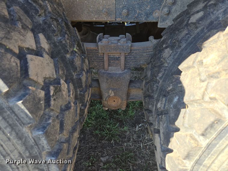 image for item DP6245 1991 International 8100  grain truck