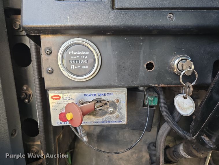 image for item DP6245 1991 International 8100  grain truck