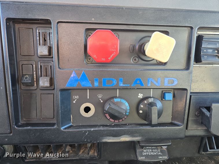 image for item DP6245 1991 International 8100  grain truck