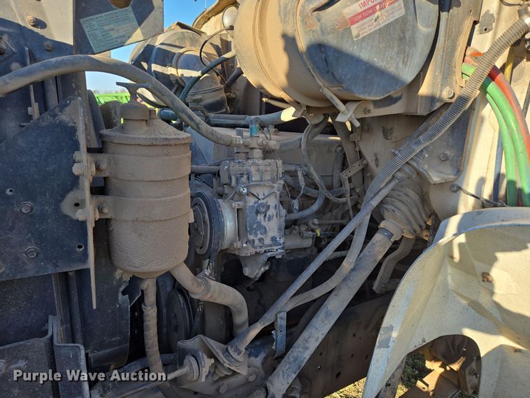 image for item DP6245 1991 International 8100  grain truck