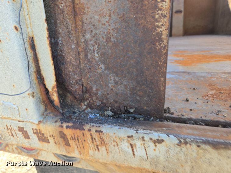 image for item DP6246 2005 International 7600 6x4 silage truck