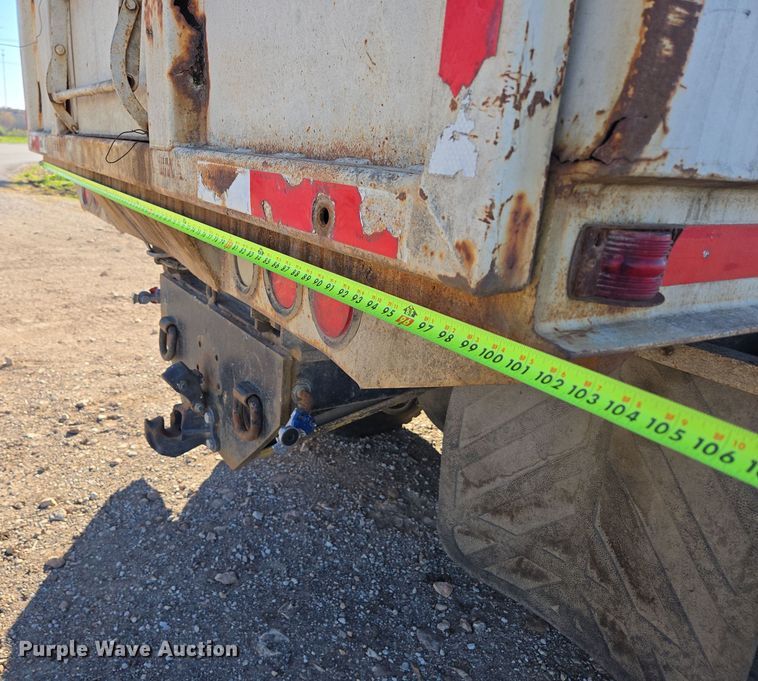 image for item DP6246 2005 International 7600 6x4 silage truck