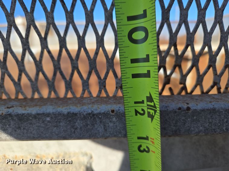 image for item DP6246 2005 International 7600 6x4 silage truck