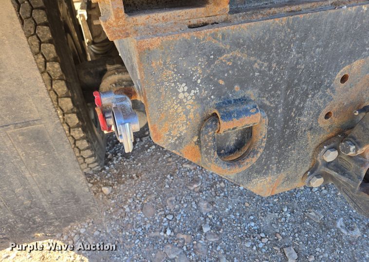 image for item DP6246 2005 International 7600 6x4 silage truck