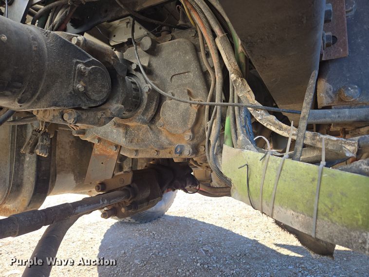 image for item DP6246 2005 International 7600 6x4 silage truck