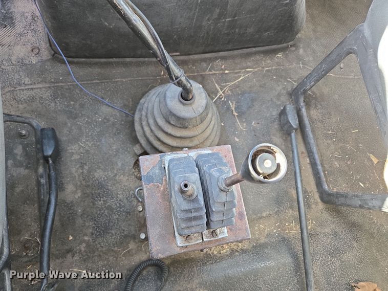 image for item DP6246 2005 International 7600 6x4 silage truck